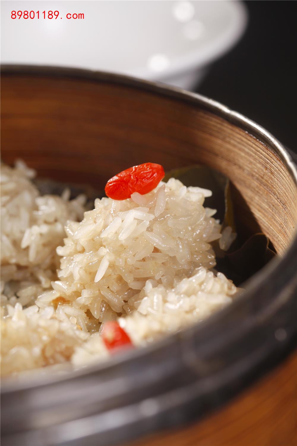 圆笼糯米骨